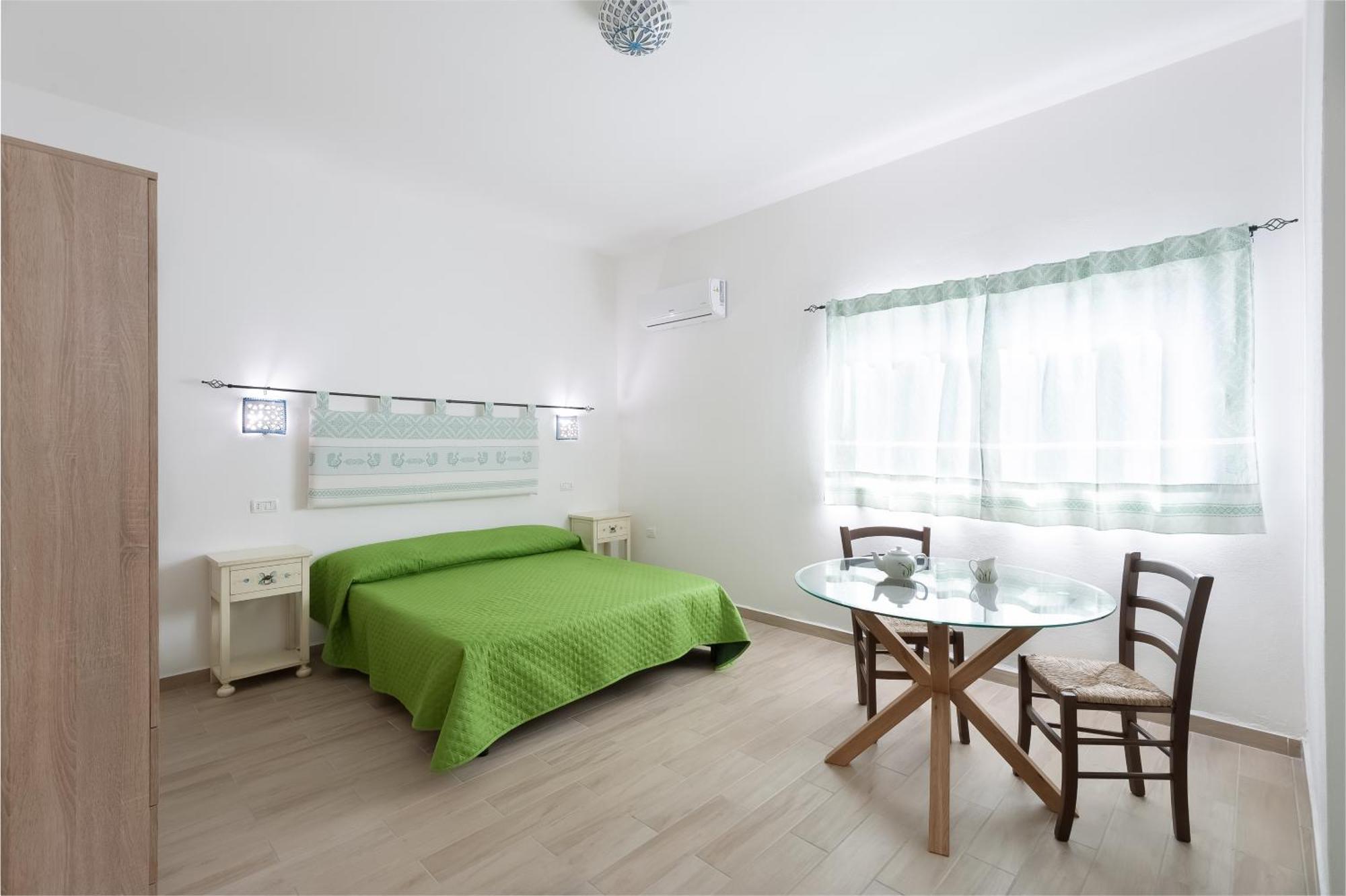 Beb Con Piscina Villa Del Borgo Badesi Εξωτερικό φωτογραφία