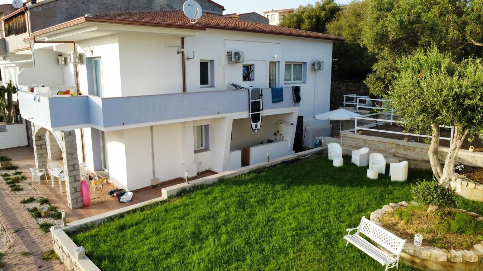 Beb Con Piscina Villa Del Borgo Badesi Εξωτερικό φωτογραφία